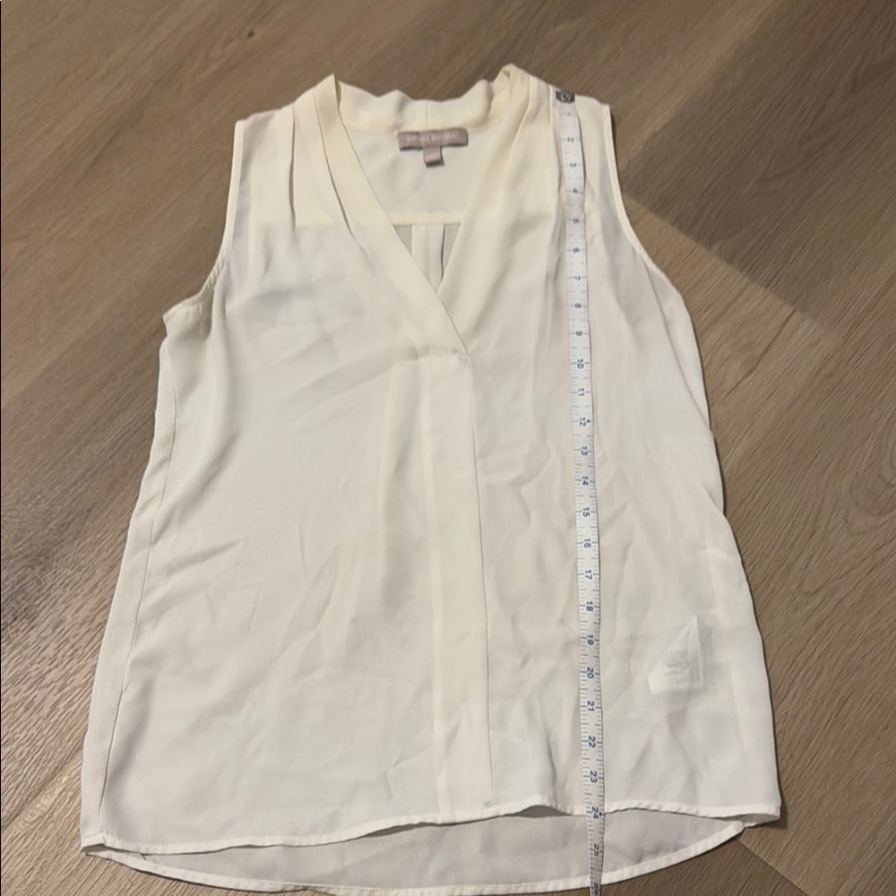 🌸 Banana republic Sleeveless Blouse